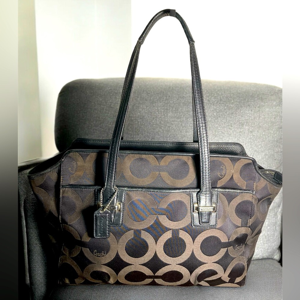 Coach signature Taylor Black op carryall Tote SHOULDERBAG logo embossed